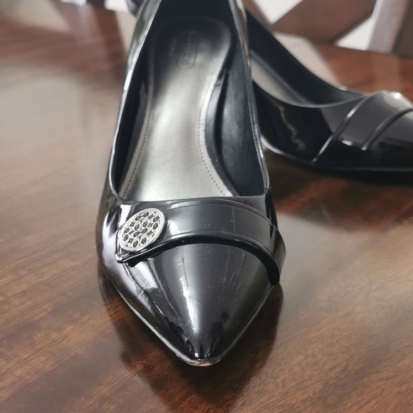 Coach black patent leather pumps. Size 10 B. - Picture 5 of 6
